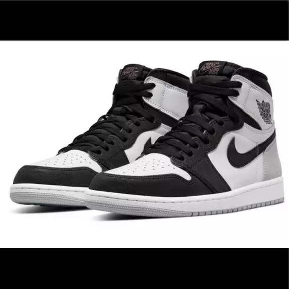 Authentic Air Jordan 1 Retro High OG White/Bleached Coral-Black - Picture 2 of 8